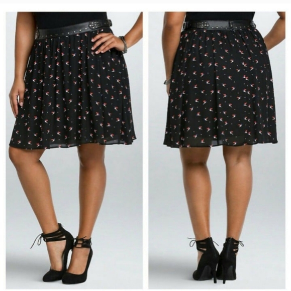 torrid Dresses & Skirts - TORRID hummingbird lined skirt with vegan leather